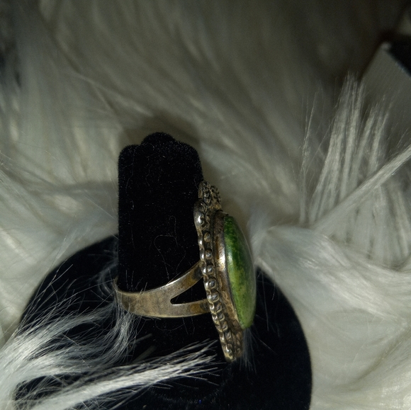 Ladies sterling silver Turquoise Ring - Picture 2 of 2